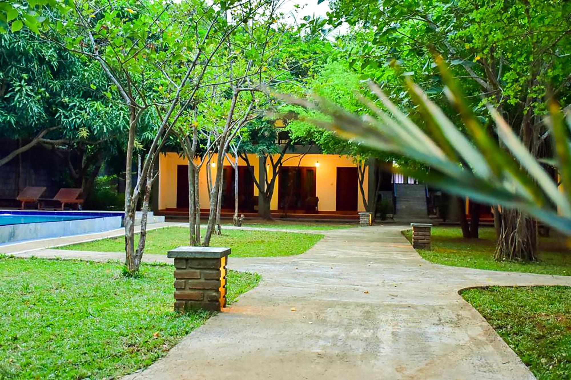 Tropicara Resort Sigiriya Exterior photo